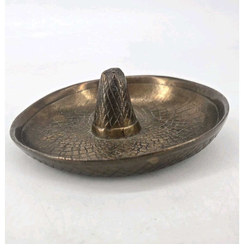 Vtg 1946 Russwood Sombrero Solid Cast Bronze Trinket Dish Jewelry Holder 5" - Picture 3 of 13